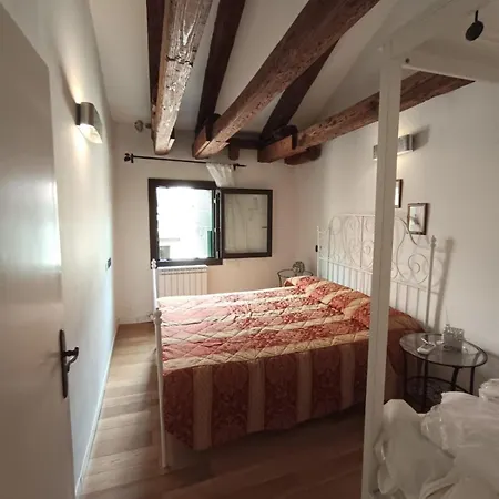 Apartment Attico Sospiri Venice